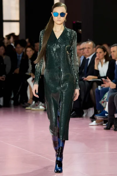 Look 53